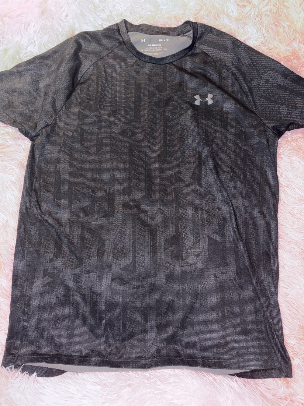 Under Armour Men’s Charcoal Black Performance Short Sleeve Tee